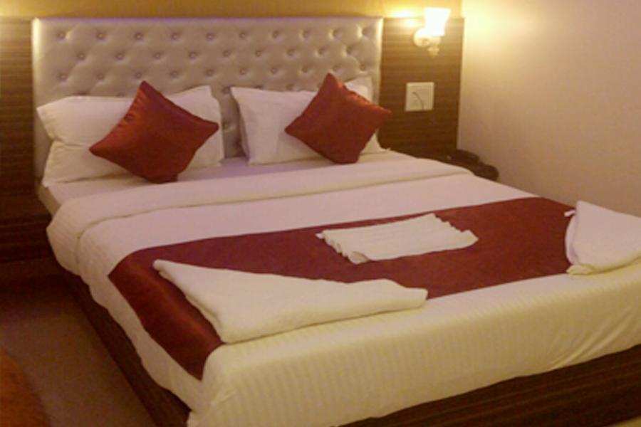מומביי Flagship 83490 Hotel Bently Palace מראה חיצוני תמונה
