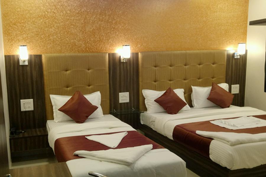 מומביי Flagship 83490 Hotel Bently Palace מראה חיצוני תמונה