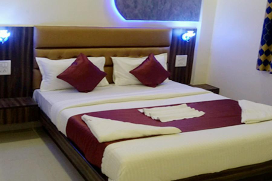 מומביי Flagship 83490 Hotel Bently Palace מראה חיצוני תמונה